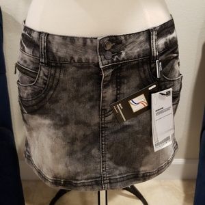 ❤BNWT EXR Collection Shirt and Jean Skirt Set